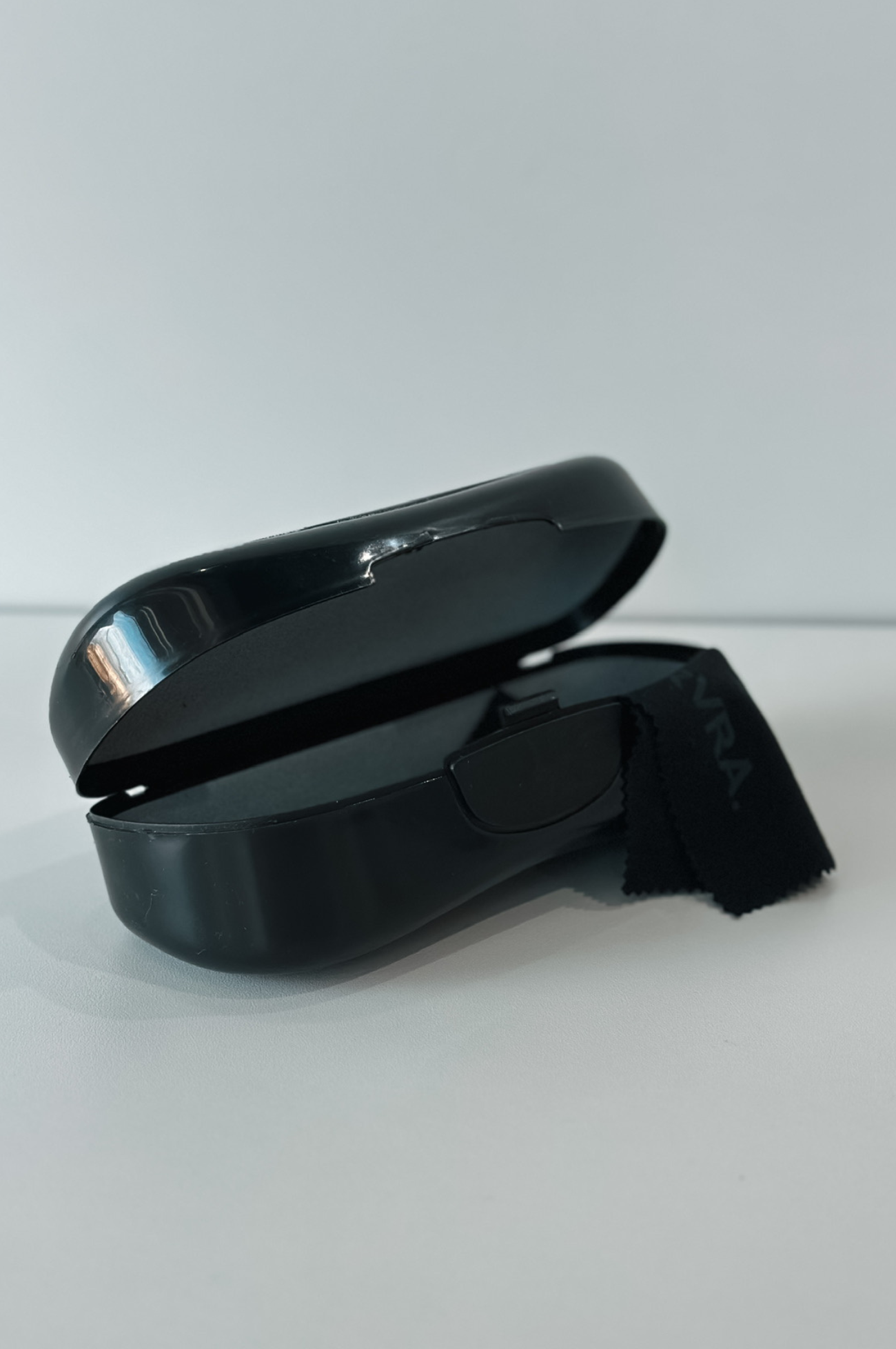 Óculos Classic Slim Preto Light