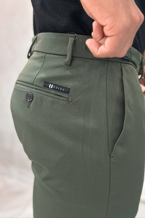 Calça Alfaiataria USERS ALURE com Fivela - Verde