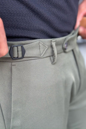 Calça Alfaiataria USERS ALURE com Fivela - Verde