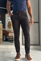 Calça Alfaiataria com regulagem VERSA