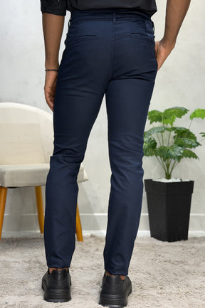 Calça Alfaiataria com regulagem VERSA