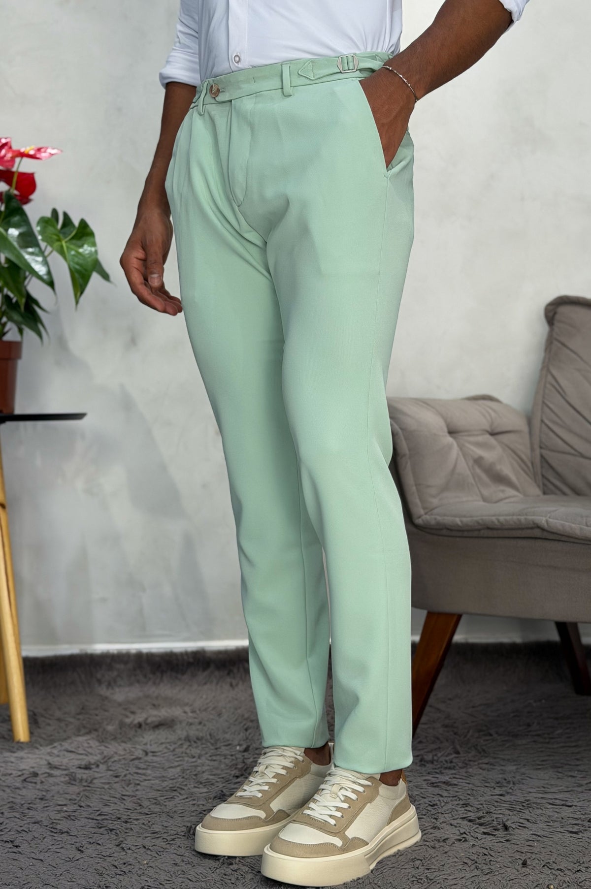 Calça Alfaiataria USERS ALURE com Fivela - Verde Claro