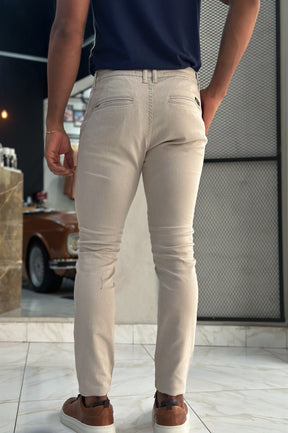 Calça Alfaiataria Skinny USERS - Areia