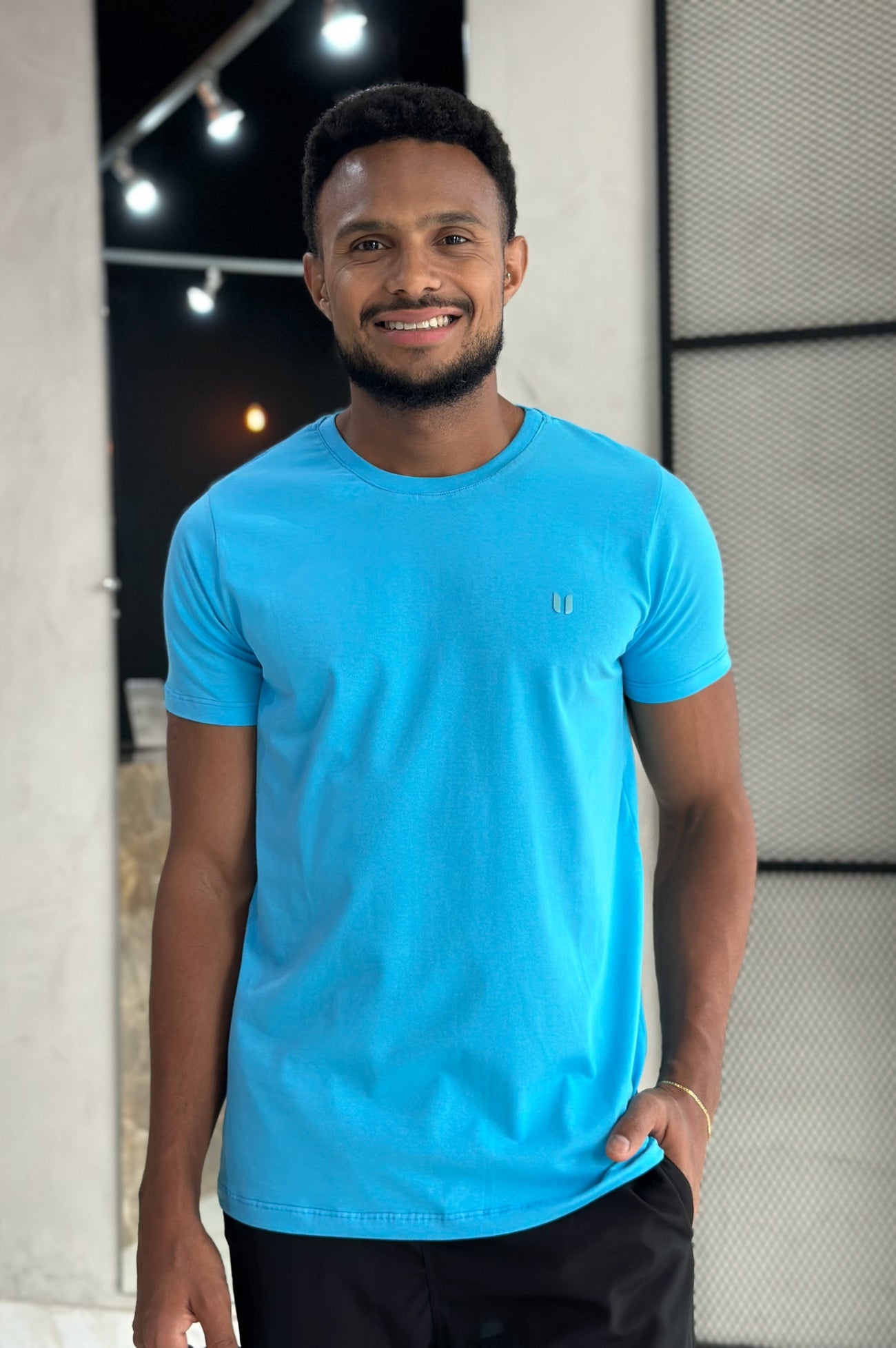 Camiseta Básica Algodão Egípcio USERS - Azul bebê