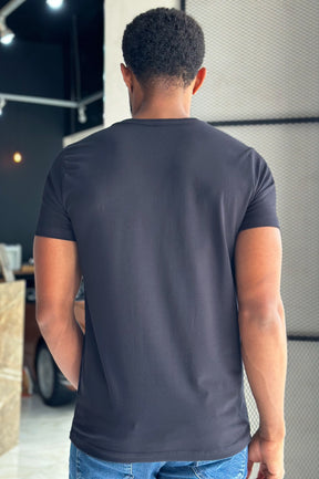 Camiseta Básica Algodão Egípcio USERS - Preto c/ Dourado