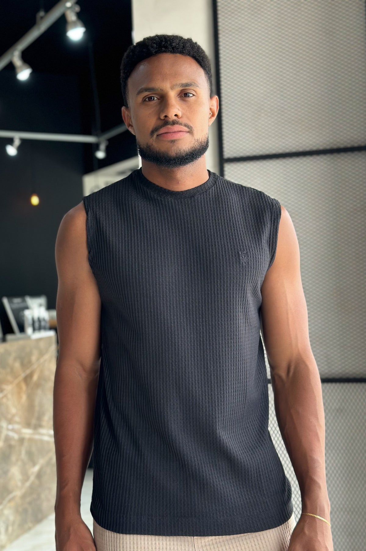 Regata Machão Tricot Vogue - Preta