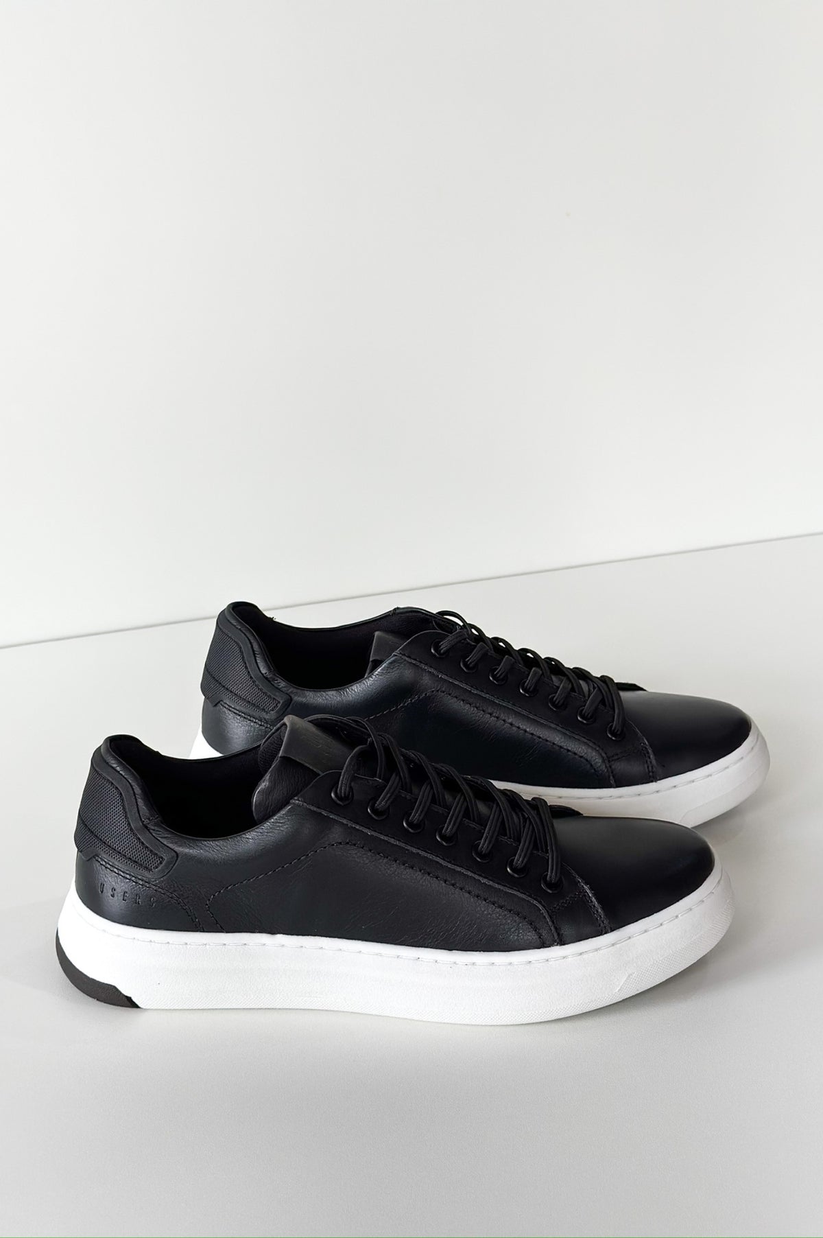 Sneaker Super Light Preto