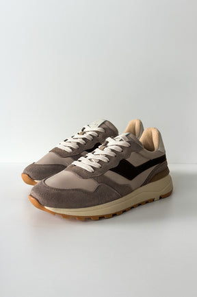 Sneaker Users Storm Camurça Fungi