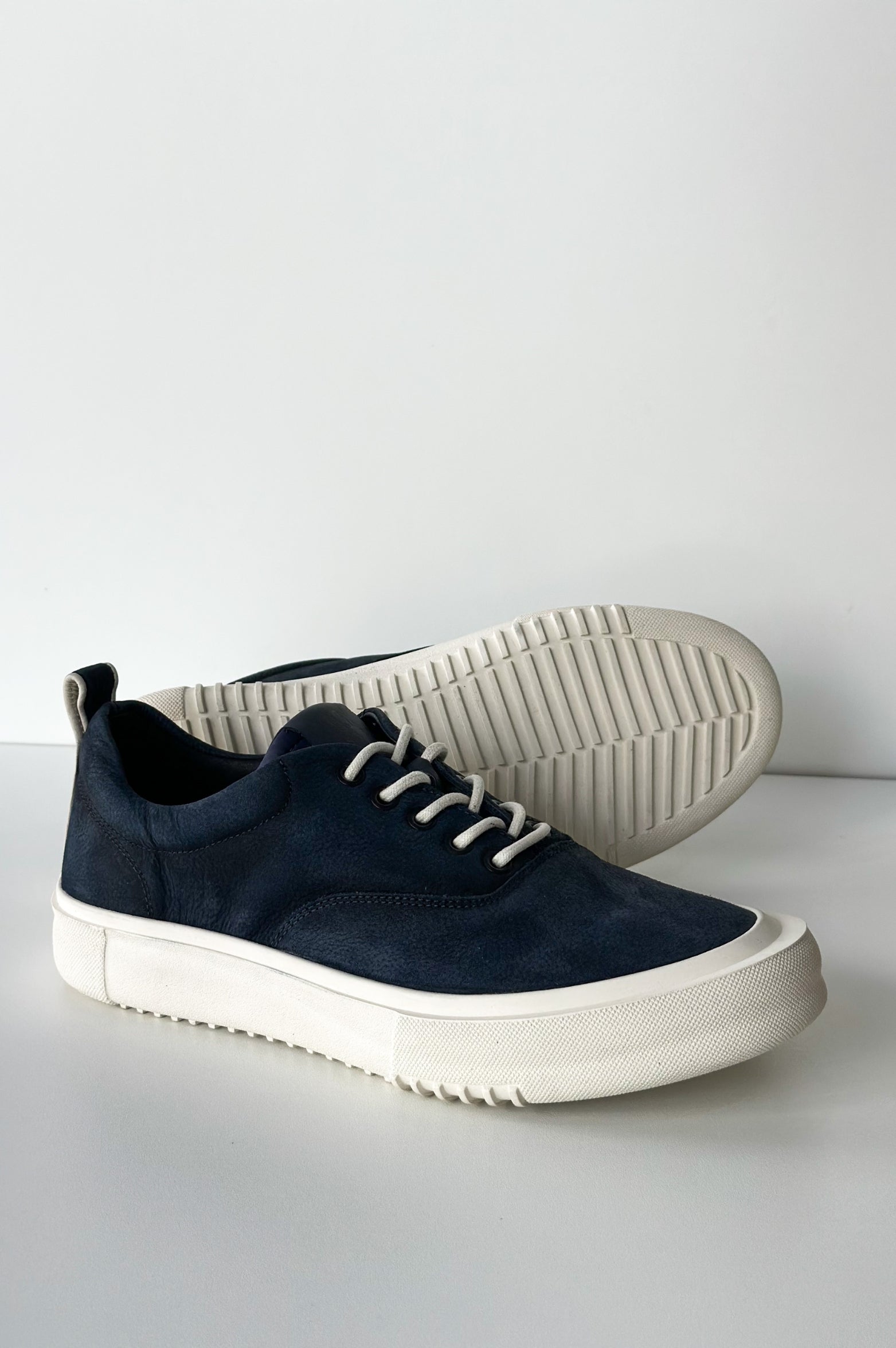 Sneaker Users Stoned Blue