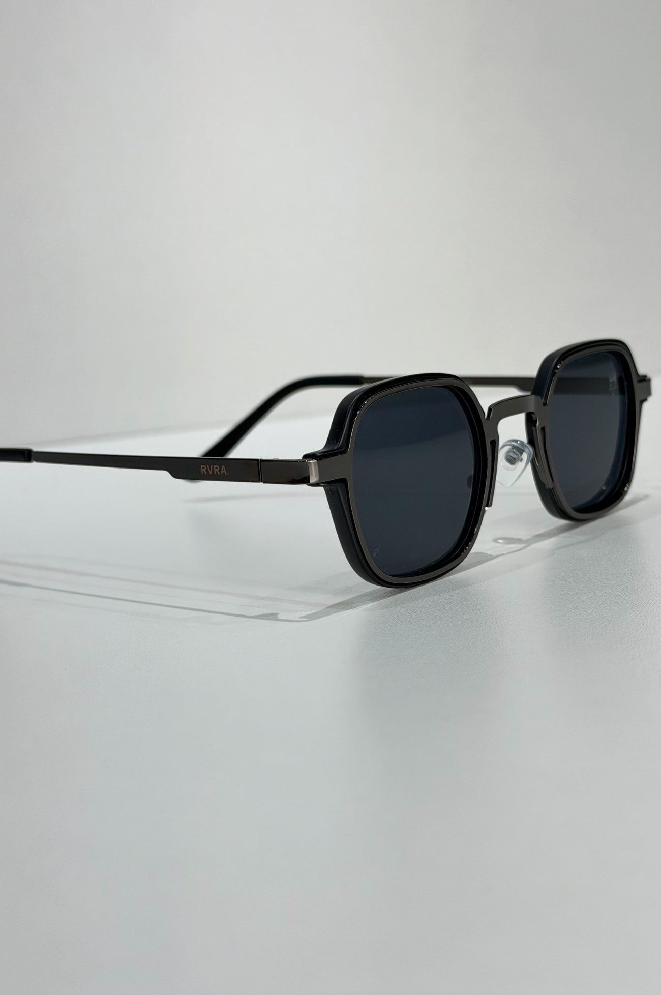 Óculos Classic Slim Preto Light